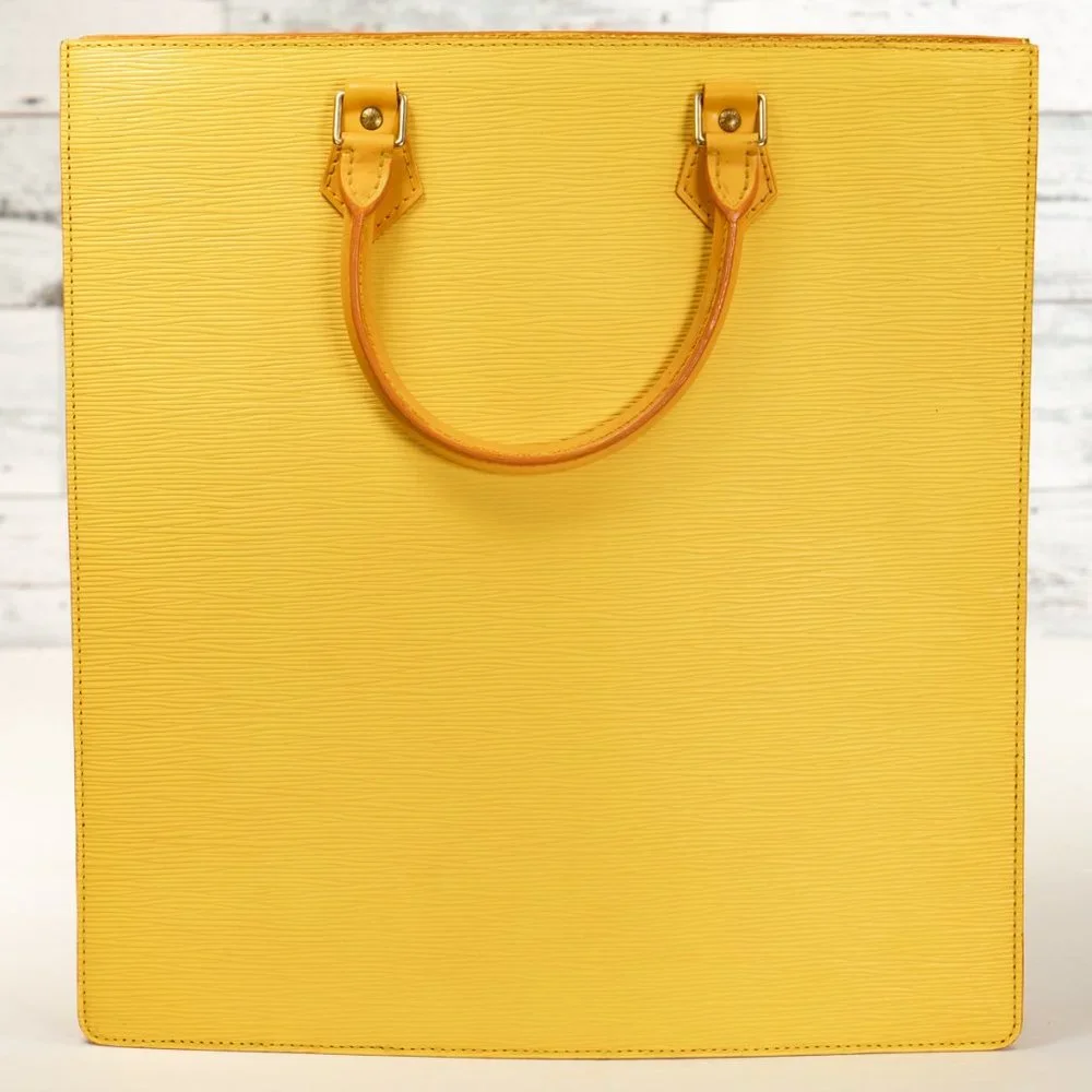 LOUIS VUITTON Large Citron Yellow Epi Leather Tote Handbag - Picture 2 of 14